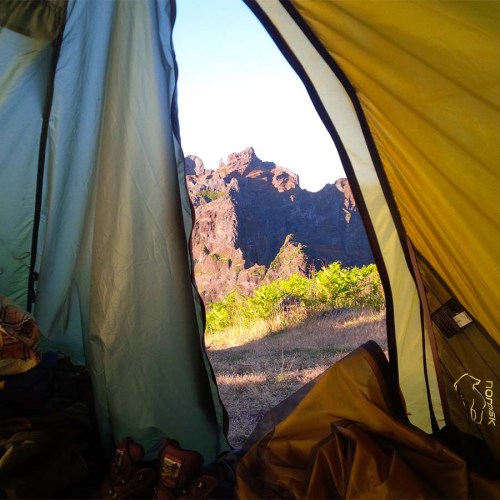 Ausblick auf die Berge unterhalb des Pico Ruivo.